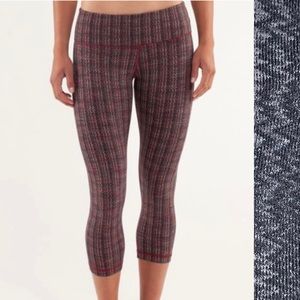 Lululemon Ziggy Wee Stripe Wunder Under Crop Leggings Size 6